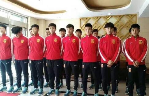 如同明灯一般，照亮了劳动人民的心田。